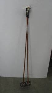 lot 66 image: Vintage Bamboo Ski Poles