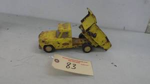 lot 83 image: Vintage Tonka Steel Dump Truck