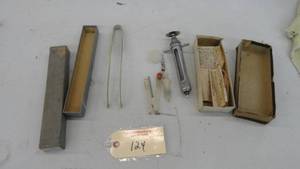 lot 124 image: Vintage Syringe & Forceps
