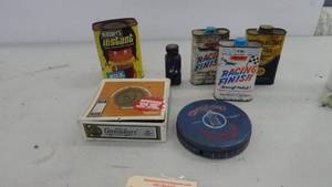 lot 143 image: Vintage Items