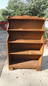 lot 166 image: Wooden Rack ( Ethan Allen )