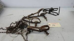 lot 191 image: Vintage Traps