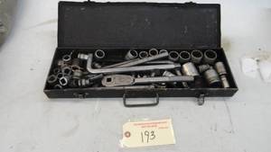 lot 193 image: Vintage Socket Set