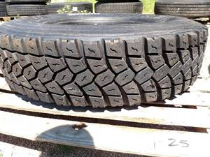 lot 25 image: Recap 29575R22.5 Tire ...