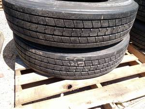 lot 53 image: (2) New Recap 11R24.5 Trailer Tread...