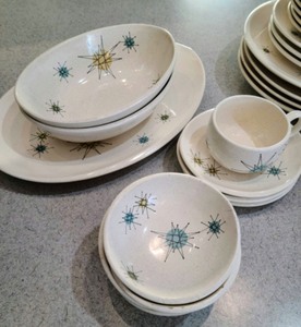 lot 13 image: Vintage Franciscan Atomic Starburst Partial Dish Set