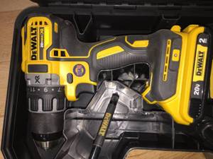 lot 123 image: Dewalt Rechargeable Drill