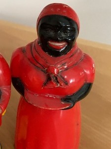 lot 218 image: Vintage Plastic Black Americana Salt and Pepper Shakers