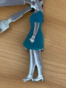 lot 276 image: Figural Pocket Knife