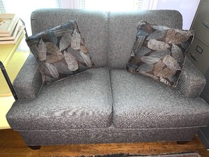 lot 182 image: Grey Loveseat