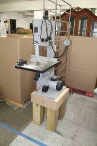 lot 60 image: Craftsman 12in. Bandsaw with Stand 119.22400
