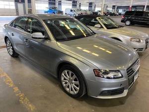 lot 2 image: 2011 Audi A4 2.0T Premium