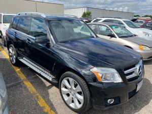 lot 5 image: 2010 Mercedes GLK 350 4Matic