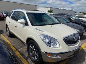 lot 10 image: 2008 Buick Enclave CXL AWD