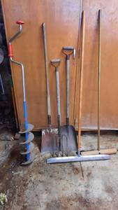 lot 332 image: Lot of Ice Auger, Push Brooms, Shovel, Maul and More