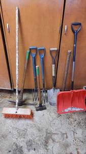 lot 338 image: Lot of Pick Axes, Maul, Shovel and More