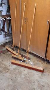 lot 344 image: (3) Push Brooms