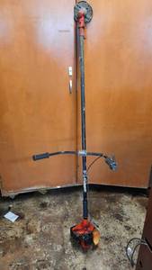 lot 401 image: TORO Commercial Weed Trimmer