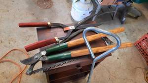 lot 402 image: Bulb Planter, Tree Saw, Hedge Clippers and Pruners