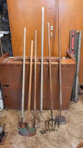 lot 411 image: Rake, Chisel, Hoes and More