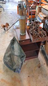 lot 416 image: Lot of Animal Traps, Fire Extinguisher and Net