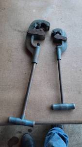 lot 474 image: (2) Large Pipe Cutters No. 1S and No. 2S