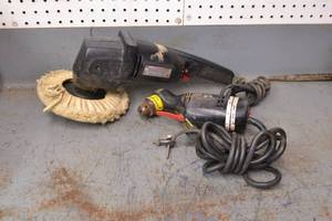 lot 76 image: 7 Polisher and Right angle Drill