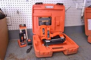 lot 87 image: Paslode IM250 2 Cordless Finish Nailer w Charger and (2) Batteries