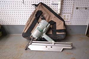 lot 115 image: Hitachi NR 83AA Pneumatic Strip Nailer 3-14