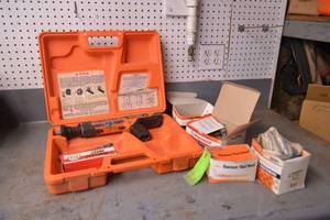lot 135 image: Ramset SA270 Cartridge Tool w Fasteners