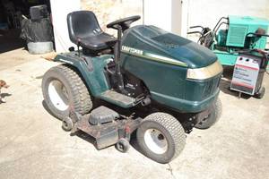 lot 2 image: Craftsman Lawn Tractor w 50 Mower Deck - 24HP Kohler V-Twin