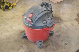 lot 268 image: Craftsman 6.0HP 170 Blowing MPH Blower
