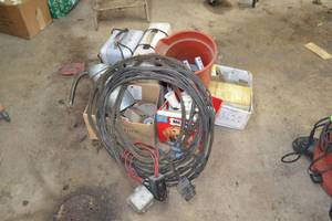 lot 286 image: Lot of Hardware, Copper Wire, Oil Cans and More