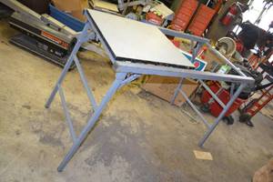 lot 297 image: Fold up Table  Scaffolding