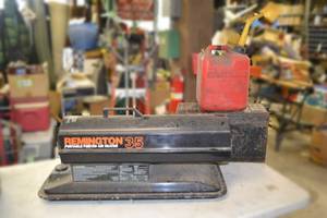 lot 329 image: Remington 35 Portable Forced Air Heater, Fuel Tank and Toolbox