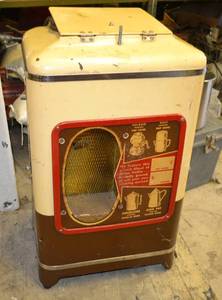 lot 376 image: Grindmaster Model 50 Vintage Commercial Coffee Grinder