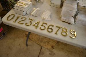 lot 389 image: Solid Brass House Numbers - 4