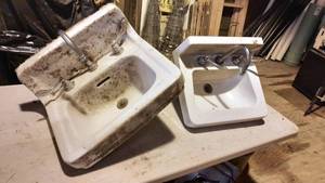 lot 21 image: Lot of 2 Wall Mount Porcelain Bathroom Sinks
