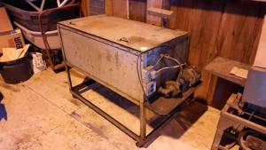 lot 5 image: Large Parts Washer on Wheels w Pump