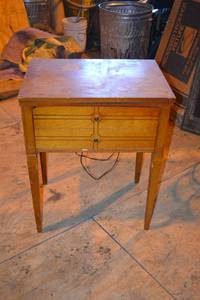 lot 116 image: Kenmore Sewing Machine Cabinet
