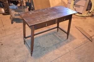 lot 140 image: Writing Desk with Drawer