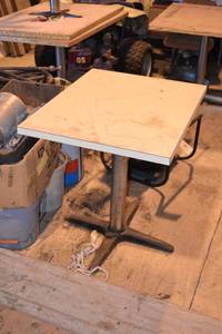 lot 175 image: Restaurant Table