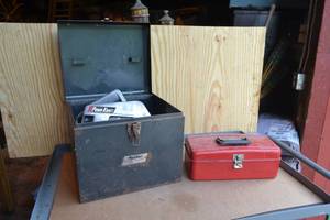 lot 251 image: Wards Powr-Kraft Circular Saw in Case and Tool Box