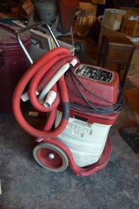 lot 261 image: Clarke Tailor Mate Single Vacuum with Hoses
