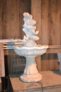 lot 391 image: Fountain