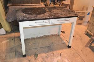 lot 395 image: Lab Table