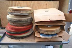 lot 43 image: Large Lot of Floor Buffer Pads and Brushes