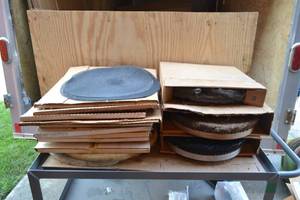 lot 44 image: Large Lot of Floor Buffer Pads and Brushes