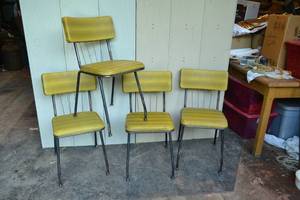 lot 49 image: (4) Mid-Century Modern Steel Chairs