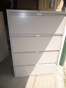 lot 15 image: 4 Drawer Lateral File Cabinet